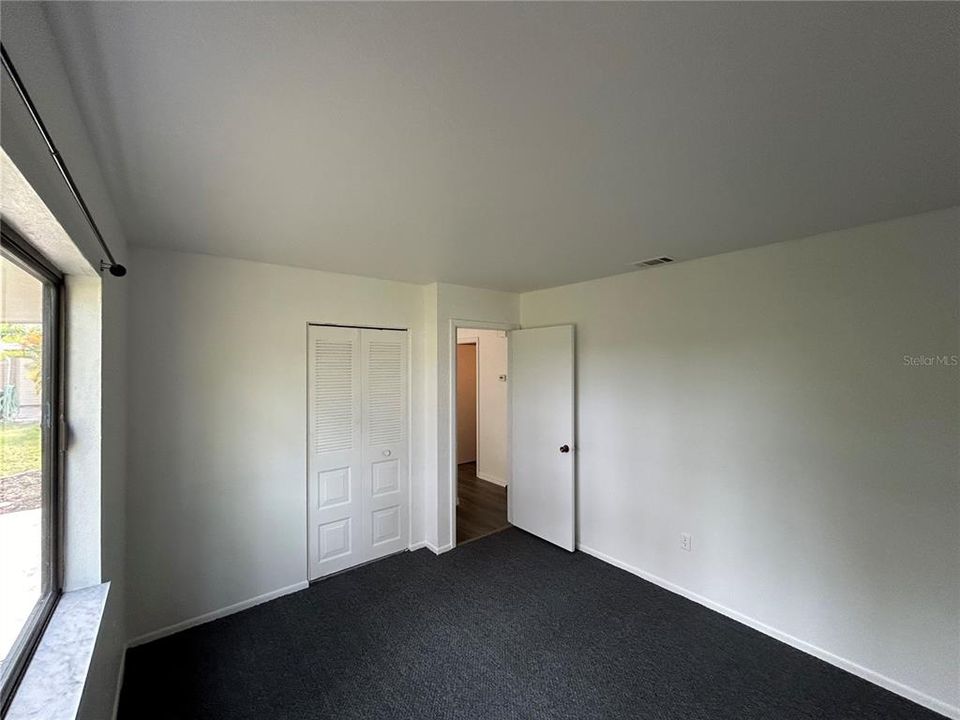 For Rent: $1,850 (2 beds, 1 baths, 912 Square Feet)