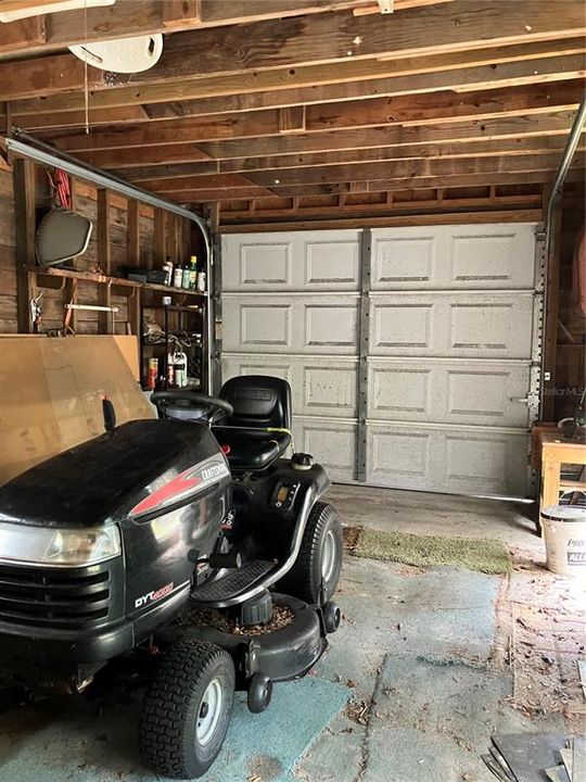 Detached garage