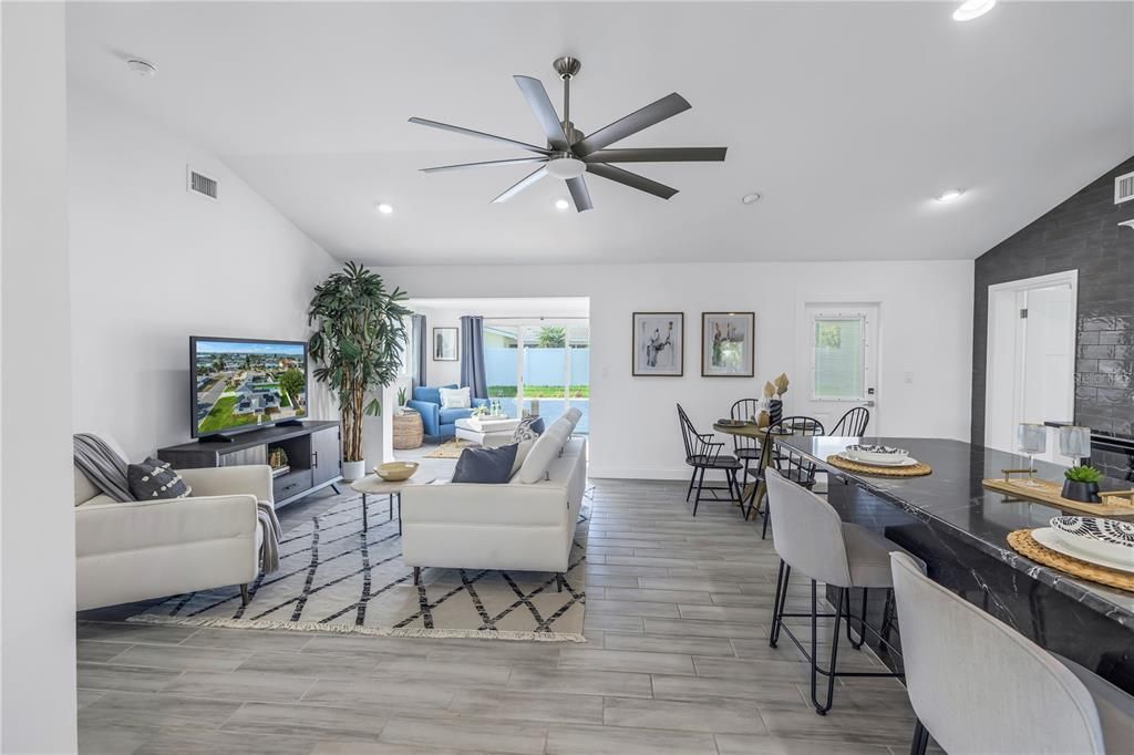 Active With Contract: $1,075,000 (3 beds, 2 baths, 1588 Square Feet)