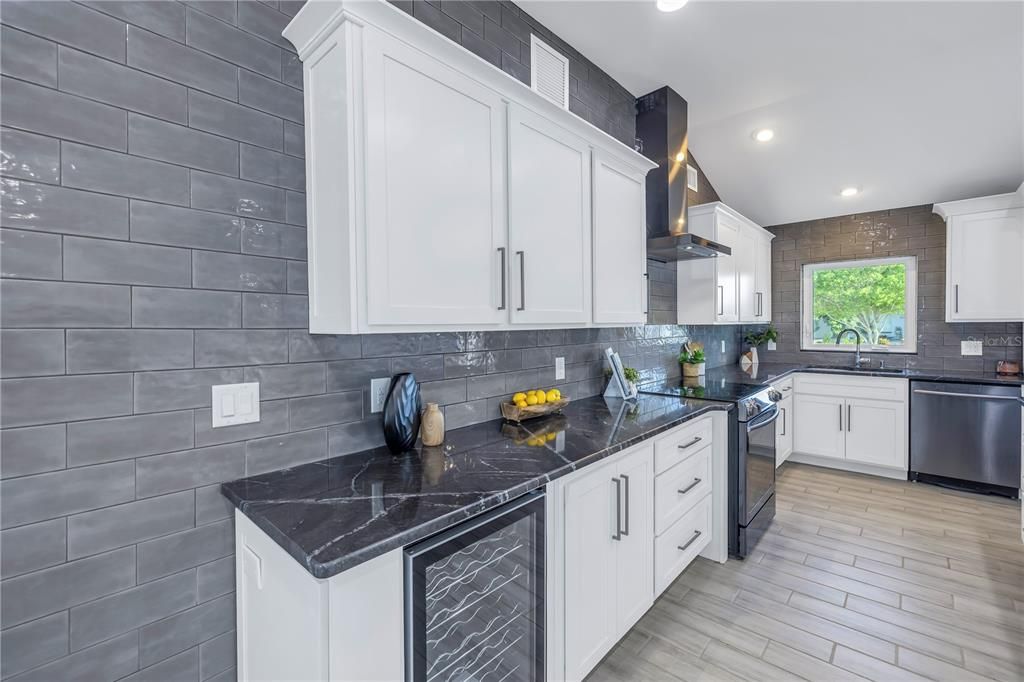 Active With Contract: $1,075,000 (3 beds, 2 baths, 1588 Square Feet)