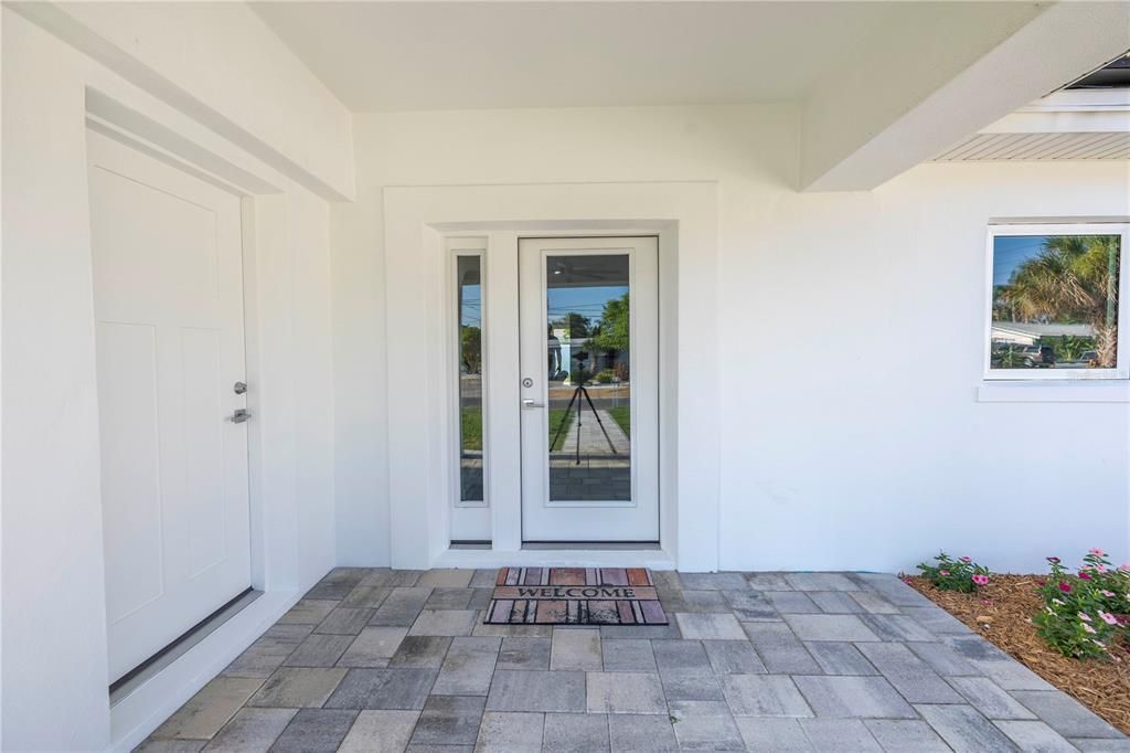 Active With Contract: $1,075,000 (3 beds, 2 baths, 1588 Square Feet)