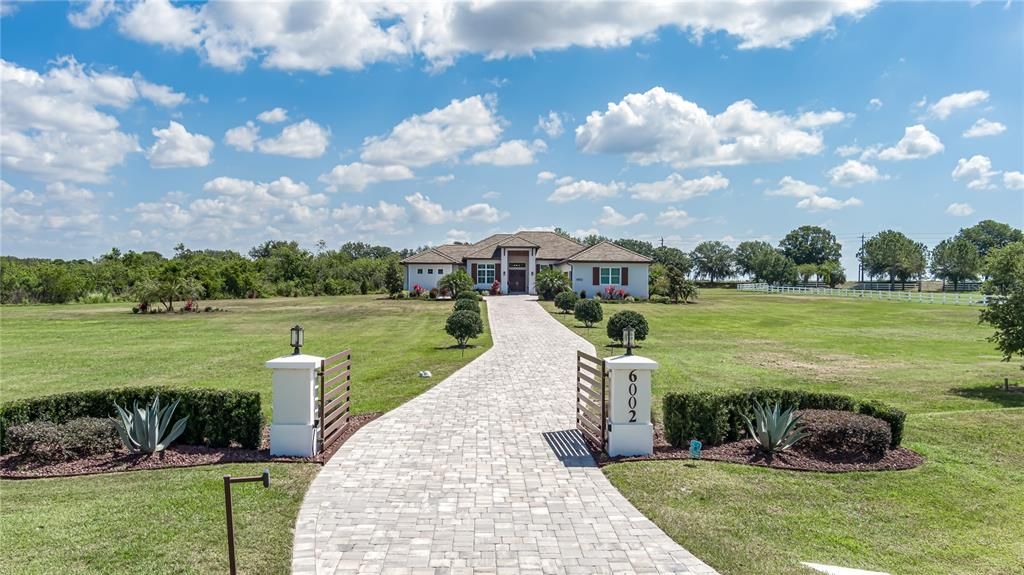 Welcome Home to 6002 Lake Paddock Circle, Parrish, FL 34219