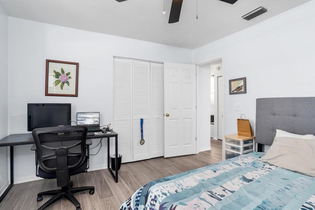 For Sale: $389,000 (3 beds, 2 baths, 1691 Square Feet)