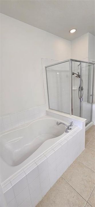 待售: $365,000 (3 贝兹, 2 浴室, 1962 平方英尺)