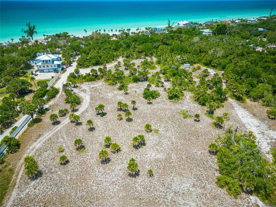 En Venta: $2,745,000 (5.77 acres)