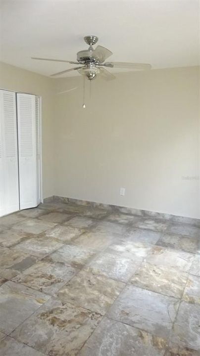 For Rent: $1,400 (3 beds, 1 baths, 1014 Square Feet)