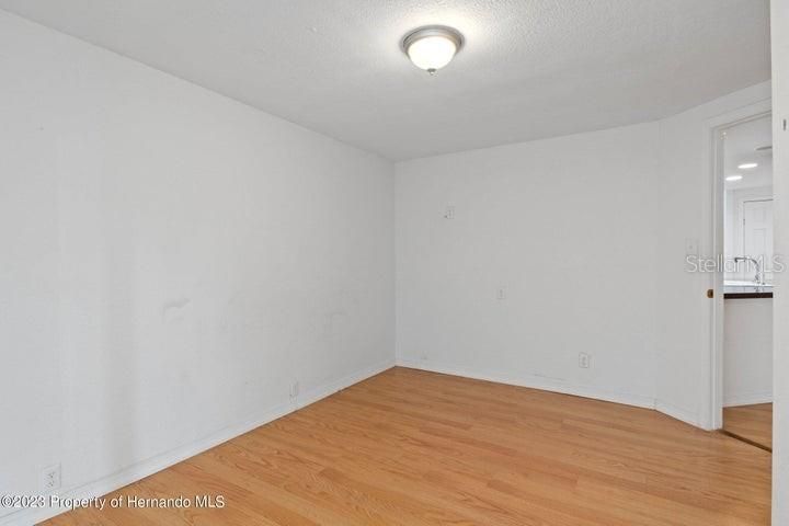 For Rent: $1,500 (3 beds, 2 baths, 1288 Square Feet)