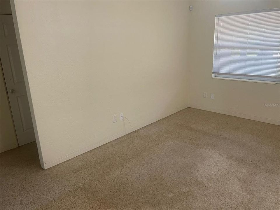 Recently Rented: $1,450 (2 beds, 1 baths, 786 Square Feet)