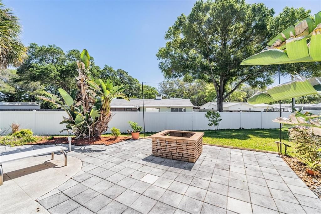 Active With Contract: $815,000 (5 beds, 3 baths, 2343 Square Feet)