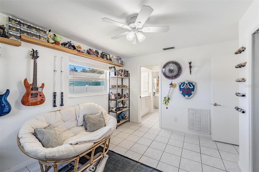 Active With Contract: $815,000 (5 beds, 3 baths, 2343 Square Feet)