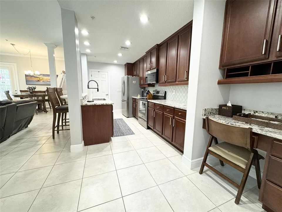 Active With Contract: $3,800 (3 beds, 2 baths, 2054 Square Feet)