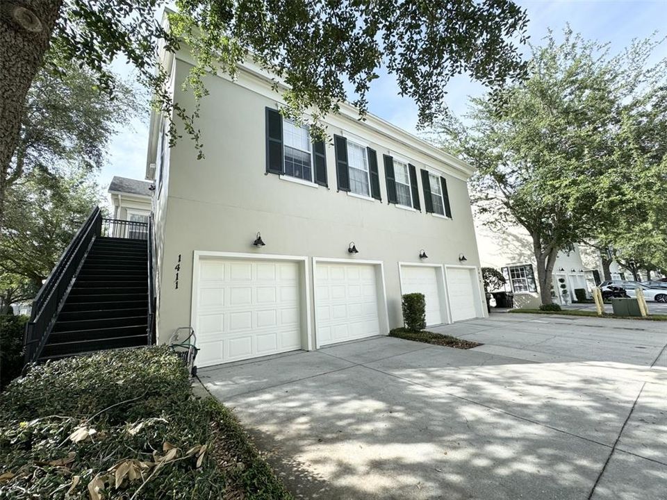 Active With Contract: $3,800 (3 beds, 2 baths, 2054 Square Feet)