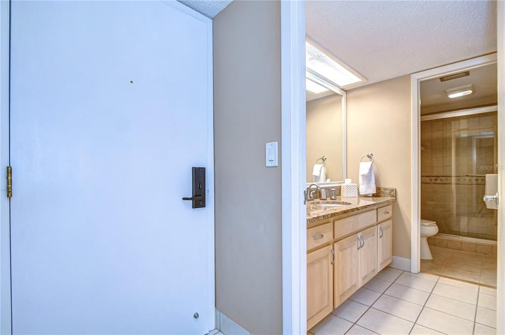 For Sale: $385,000 (2 beds, 2 baths, 1400 Square Feet)