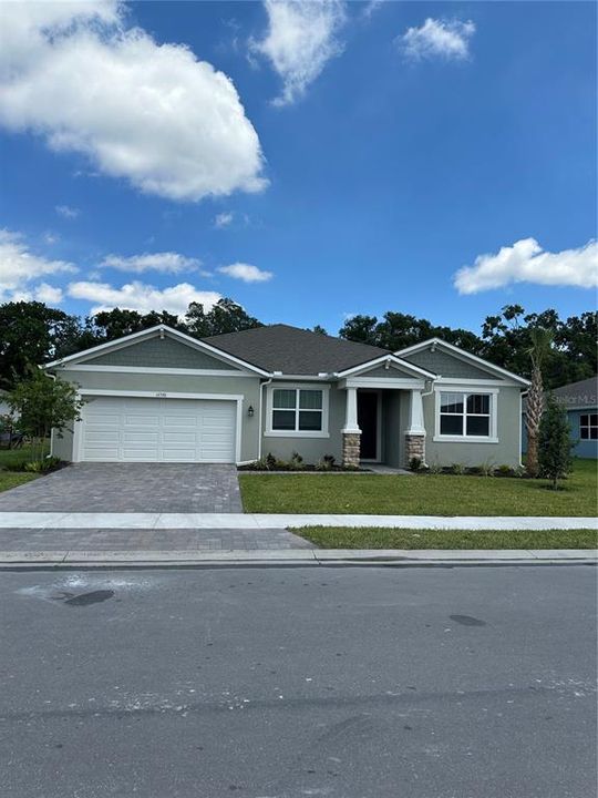 Recently Sold: $684,643 (4 beds, 3 baths, 3057 Square Feet)