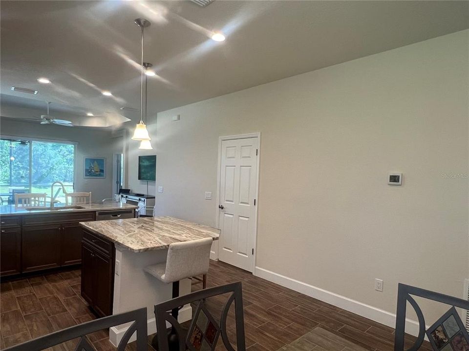 For Rent: $2,895 (2 beds, 2 baths, 1529 Square Feet)