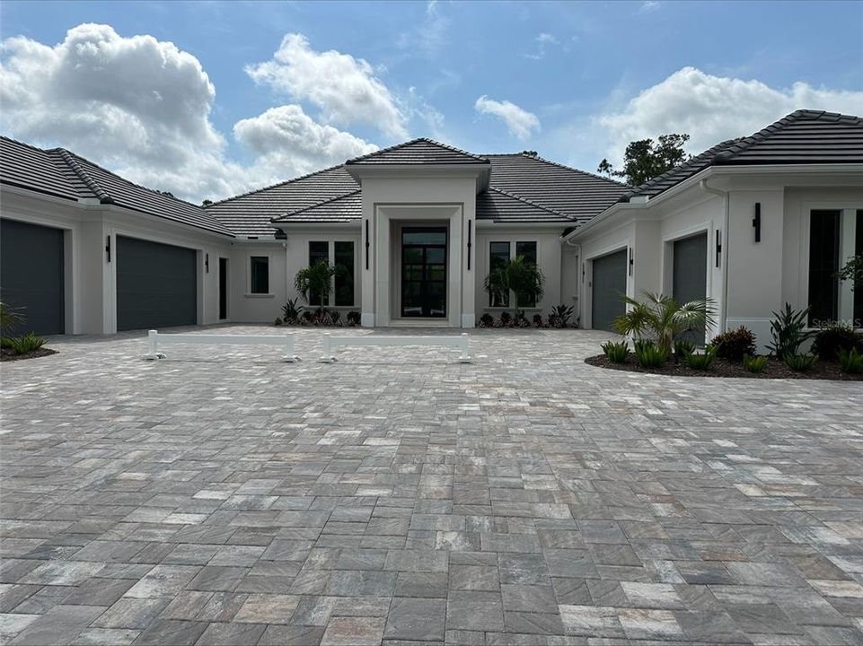 Recently Sold: $5,700,000 (5 beds, 5 baths, 5662 Square Feet)