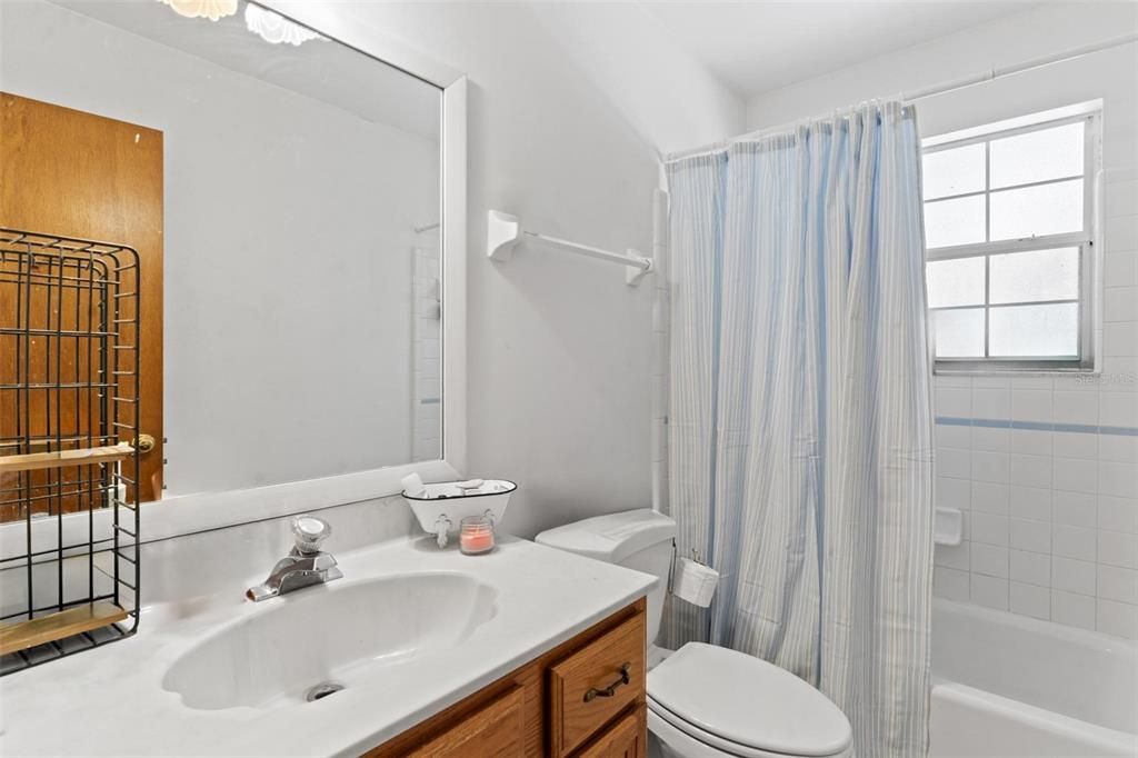 Guest Bath with Tub and Shower Combo