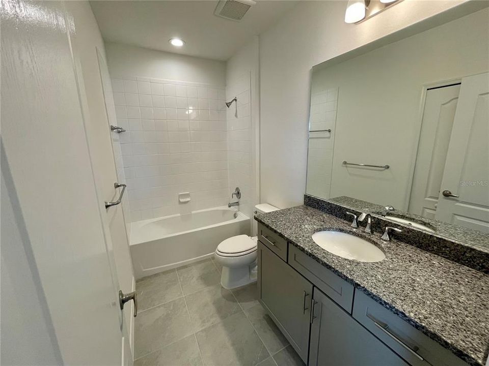 For Rent: $2,500 (3 beds, 2 baths, 1736 Square Feet)