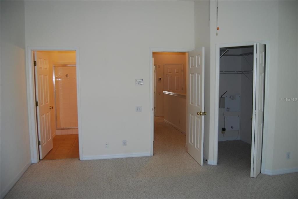 For Sale: $324,000 (2 beds, 2 baths, 1270 Square Feet)