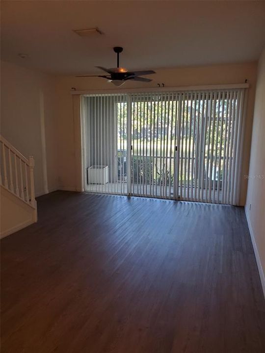 For Sale: $329,000 (2 beds, 2 baths, 1270 Square Feet)