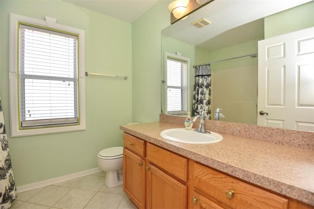 For Sale: $349,000 (3 beds, 2 baths, 1819 Square Feet)
