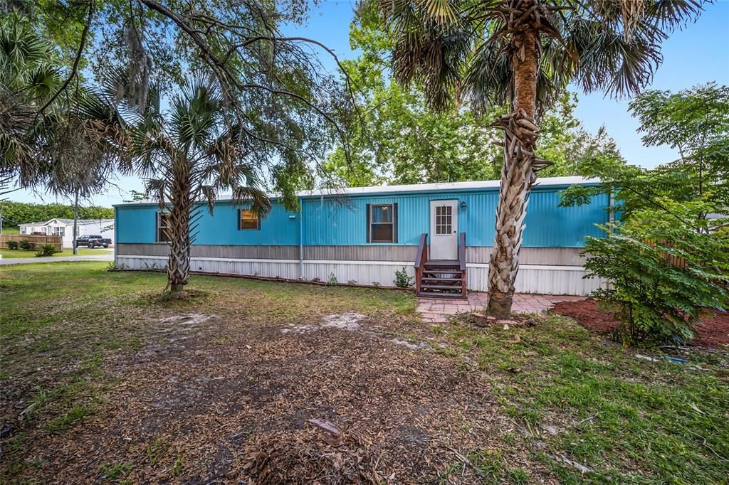 For Sale: $119,000 (2 beds, 2 baths, 924 Square Feet)