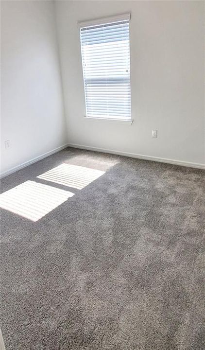 Active With Contract: $1,950 (2 beds, 2 baths, 1433 Square Feet)