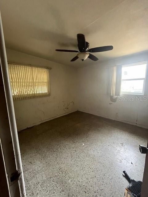 Recently Sold: $199,000 (3 beds, 1 baths, 1137 Square Feet)