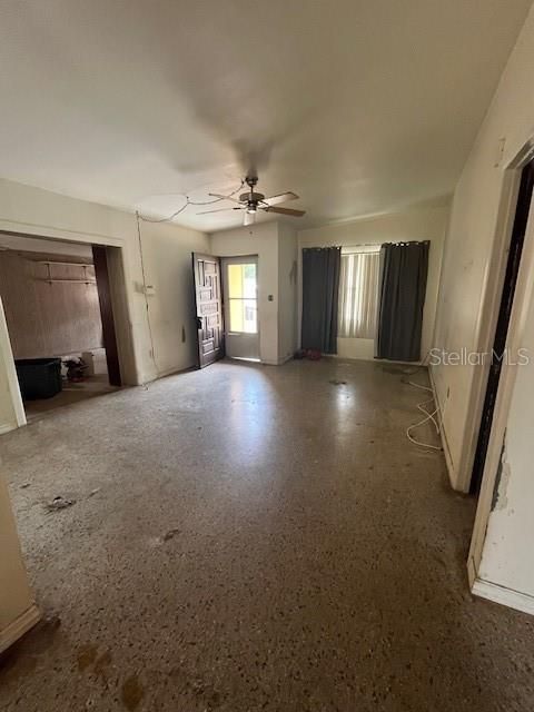 Recently Sold: $199,000 (3 beds, 1 baths, 1137 Square Feet)