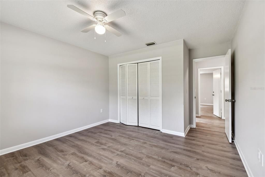 Active With Contract: $439,900 (3 beds, 2 baths, 1465 Square Feet)