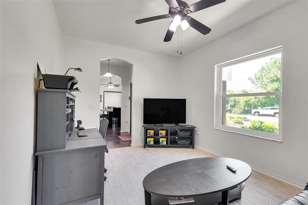 For Sale: $439,900 (3 beds, 2 baths, 1846 Square Feet)