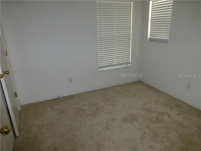 For Rent: $1,900 (3 beds, 2 baths, 1296 Square Feet)