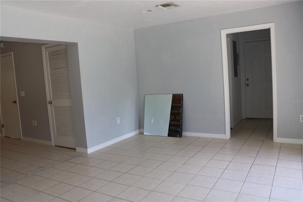 For Sale: $329,000 (2 beds, 2 baths, 1560 Square Feet)