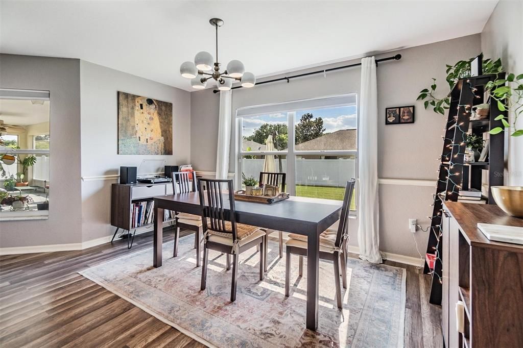 Active With Contract: $385,000 (4 beds, 2 baths, 1920 Square Feet)