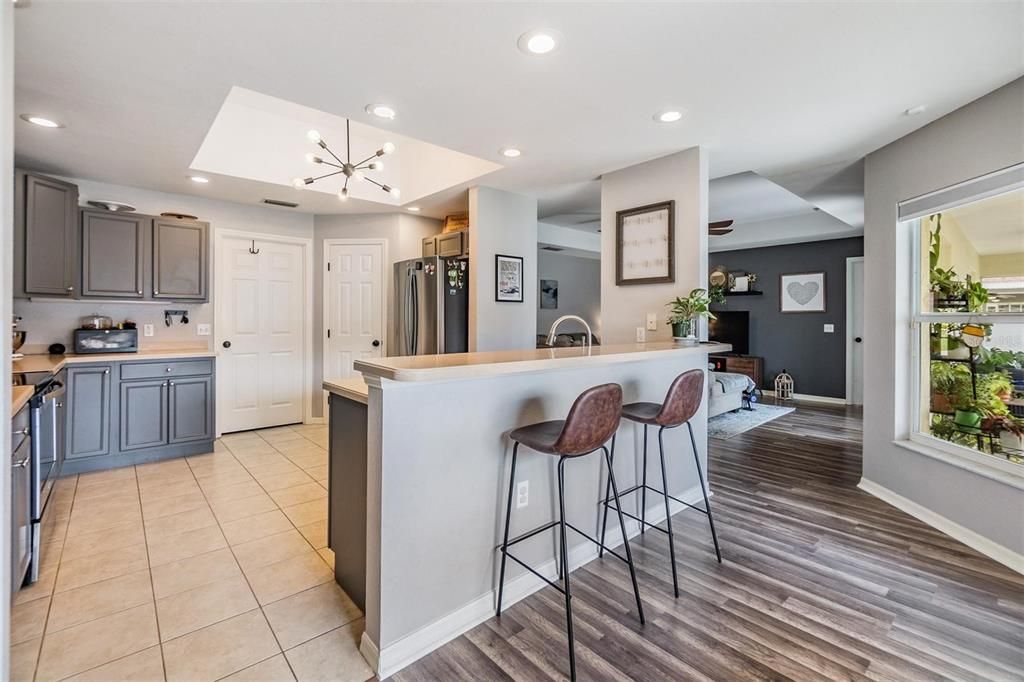 Active With Contract: $385,000 (4 beds, 2 baths, 1920 Square Feet)