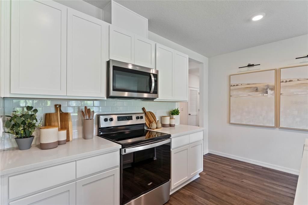 Active With Contract: $445,990 (4 beds, 2 baths, 1828 Square Feet)