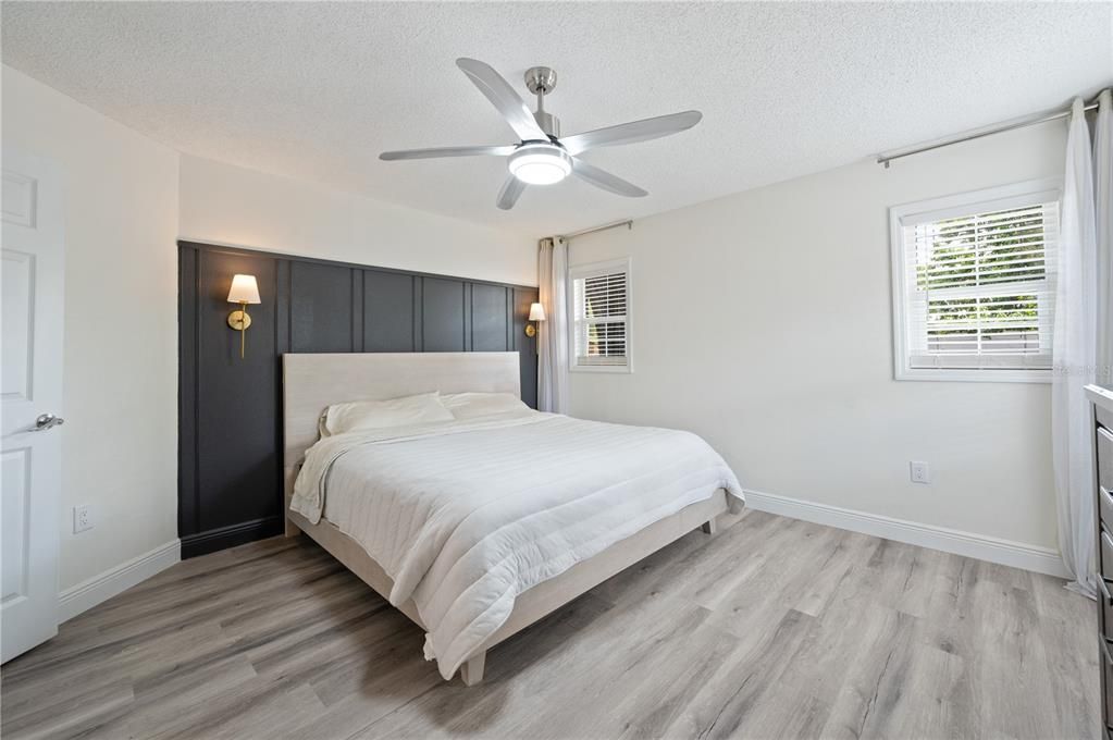 For Sale: $394,900 (3 beds, 2 baths, 1933 Square Feet)