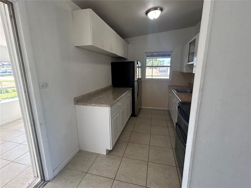 For Sale: $189,000 (2 beds, 1 baths, 768 Square Feet)