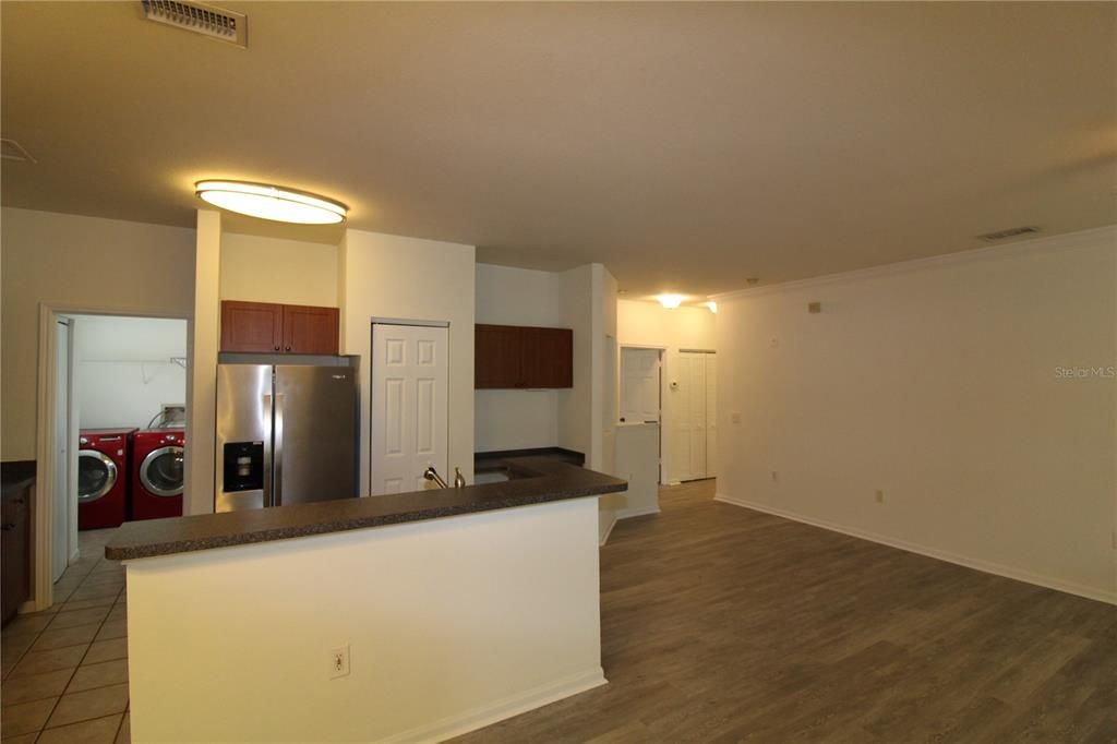 Active With Contract: $2,000 (3 beds, 2 baths, 1460 Square Feet)