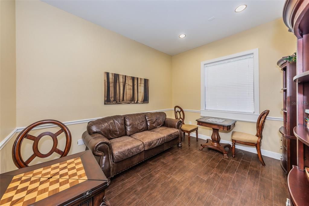 Active With Contract: $2,000 (3 beds, 2 baths, 1460 Square Feet)