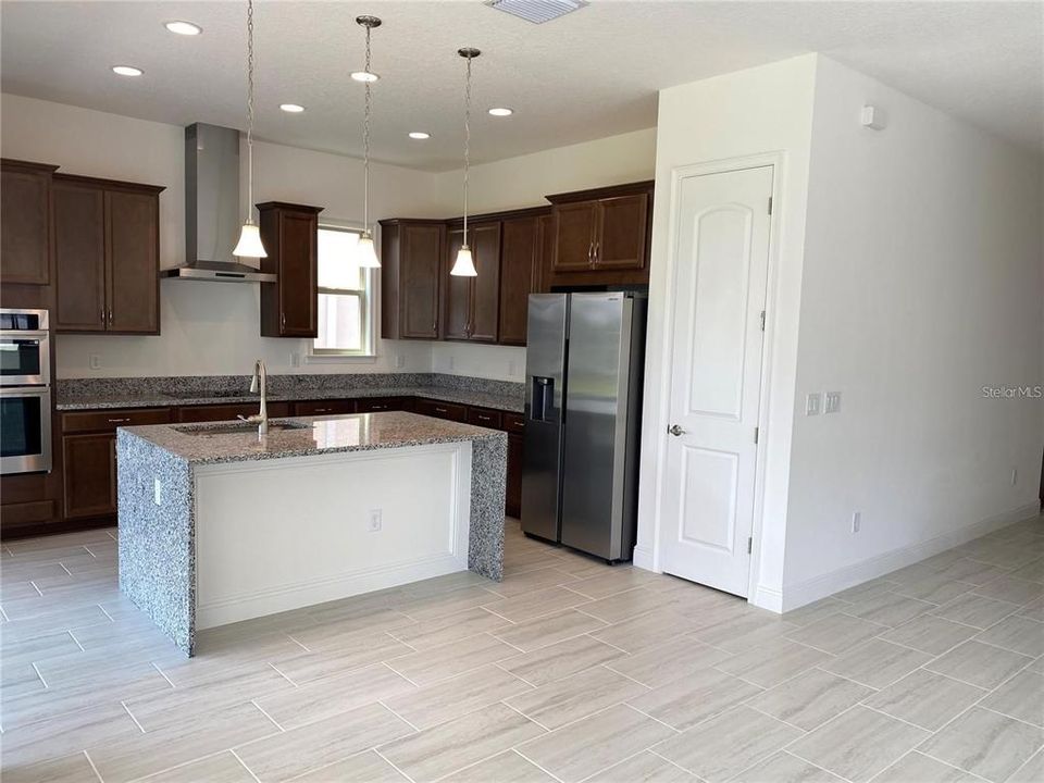 Active With Contract: $3,600 (4 beds, 3 baths, 2295 Square Feet)