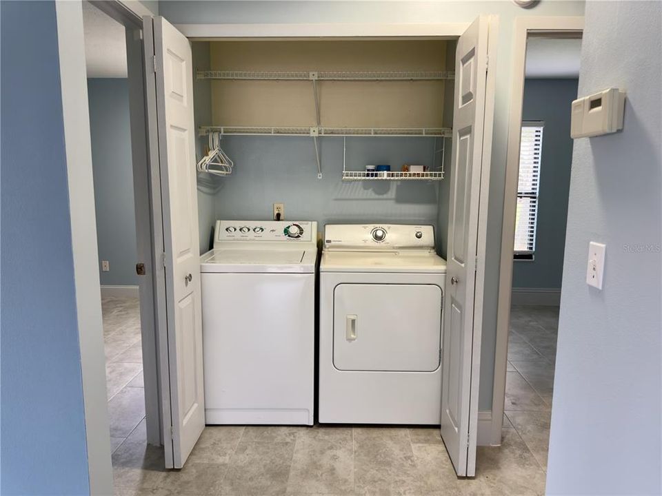 Active With Contract: $1,900 (2 beds, 2 baths, 1078 Square Feet)