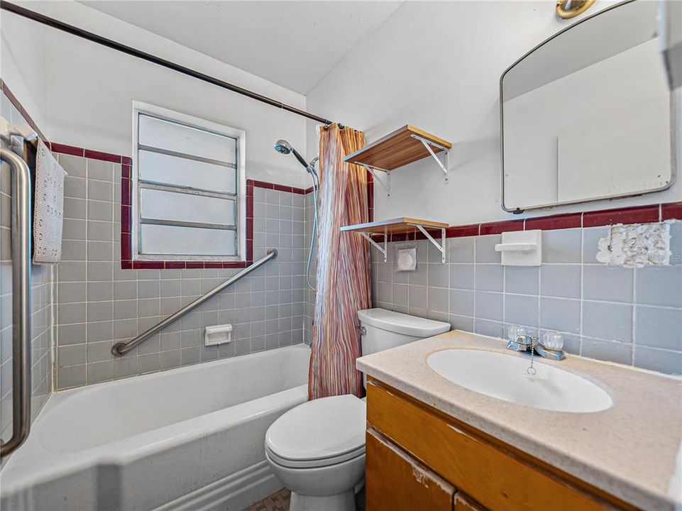 待售: $269,900 (4 贝兹, 2 浴室, 1858 平方英尺)