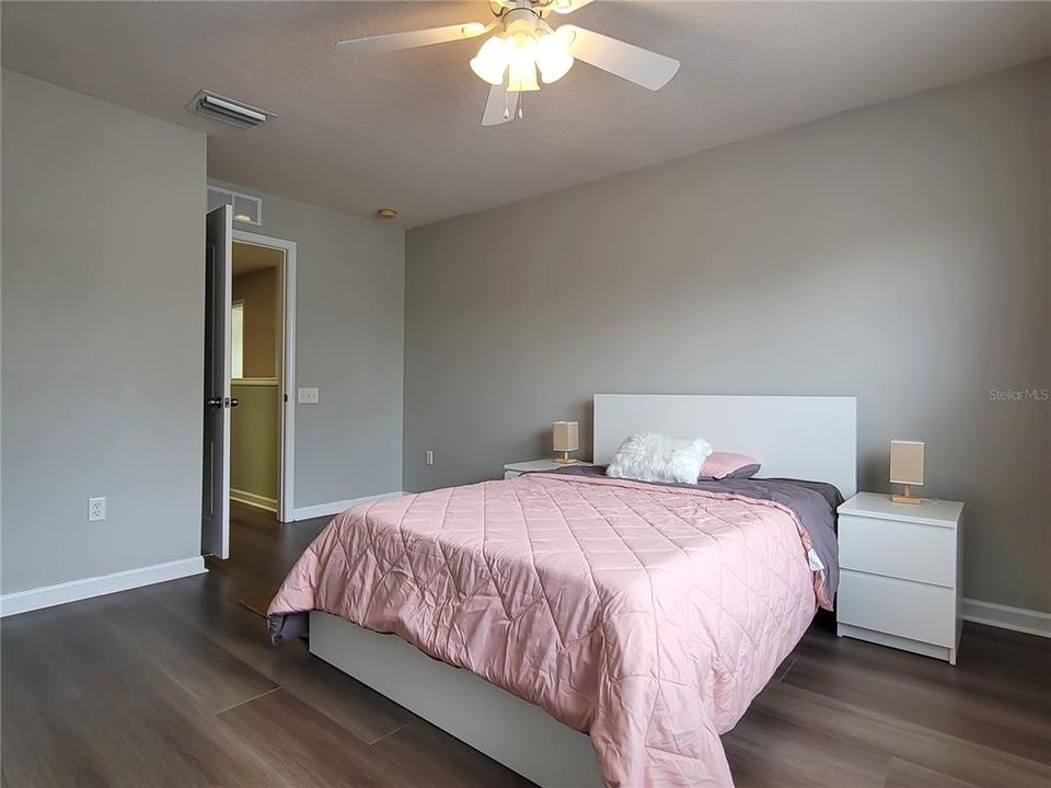 For Sale: $335,000 (3 beds, 2 baths, 1845 Square Feet)