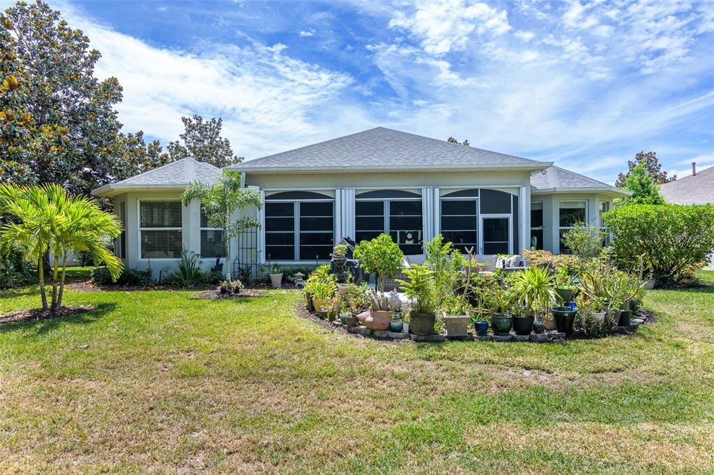 For Sale: $559,700 (3 beds, 2 baths, 1966 Square Feet)