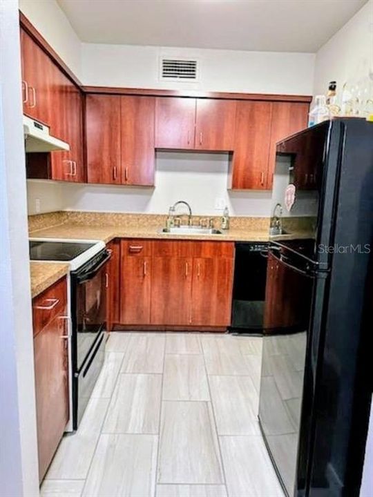 En Venta: $199,500 (1 camas, 1 baños, 636 Pies cuadrados)