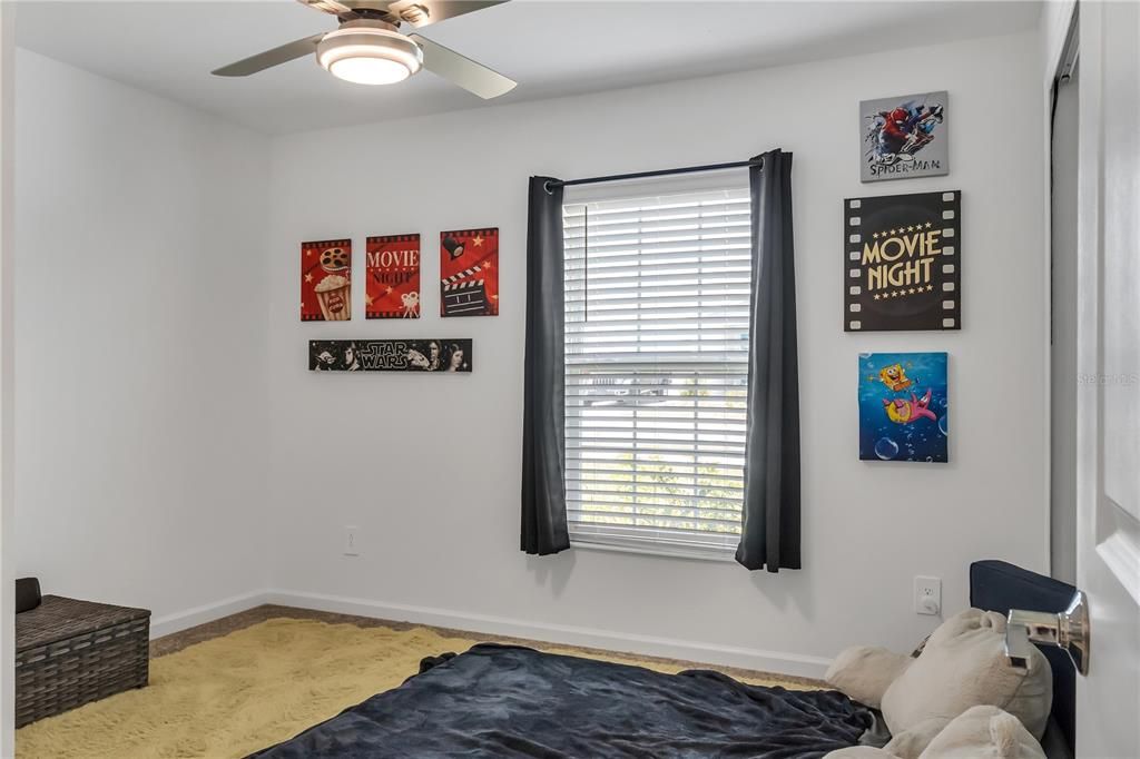 For Sale: $425,000 (3 beds, 2 baths, 1555 Square Feet)