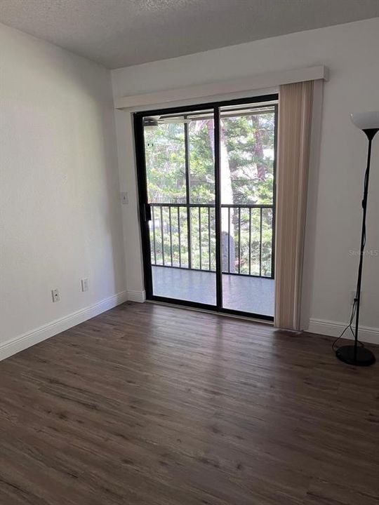 For Rent: $1,550 (2 beds, 1 baths, 825 Square Feet)
