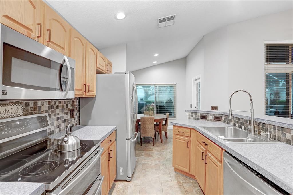 For Sale: $648,000 (4 beds, 2 baths, 2008 Square Feet)
