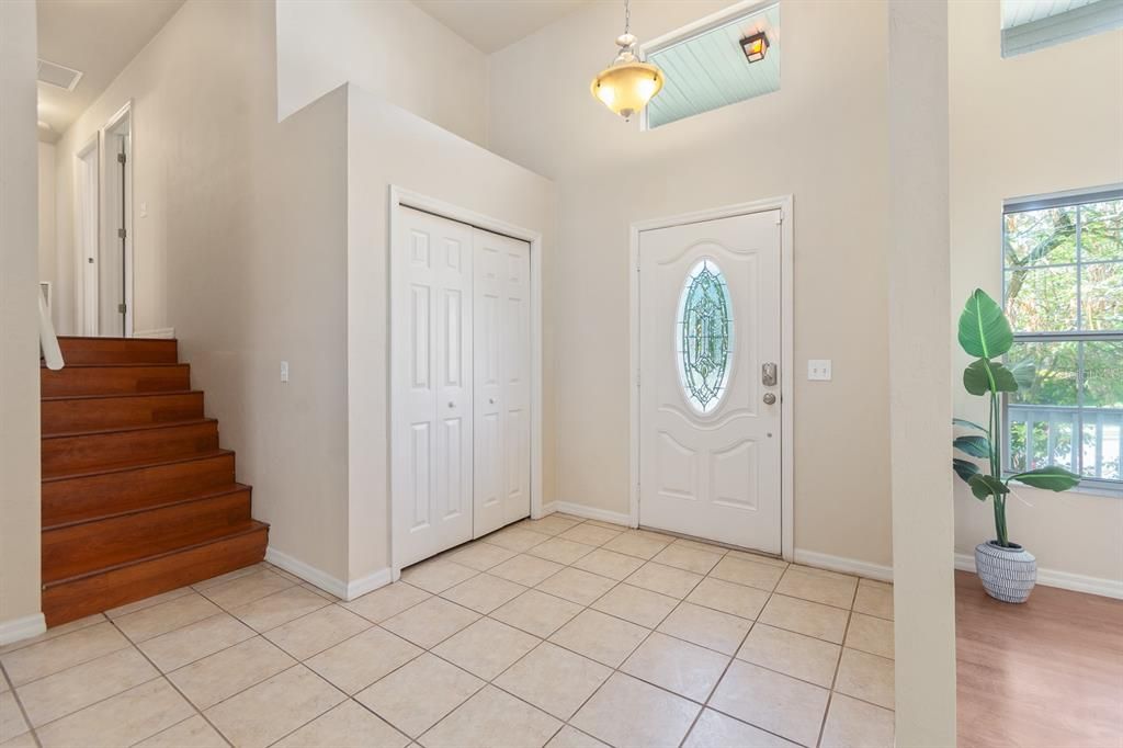 Stairwell leading up to 3 bedrooms
